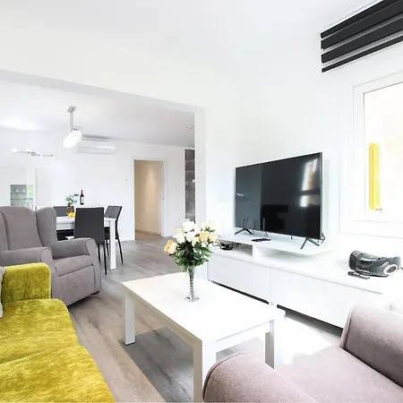 Apartment Rieres *